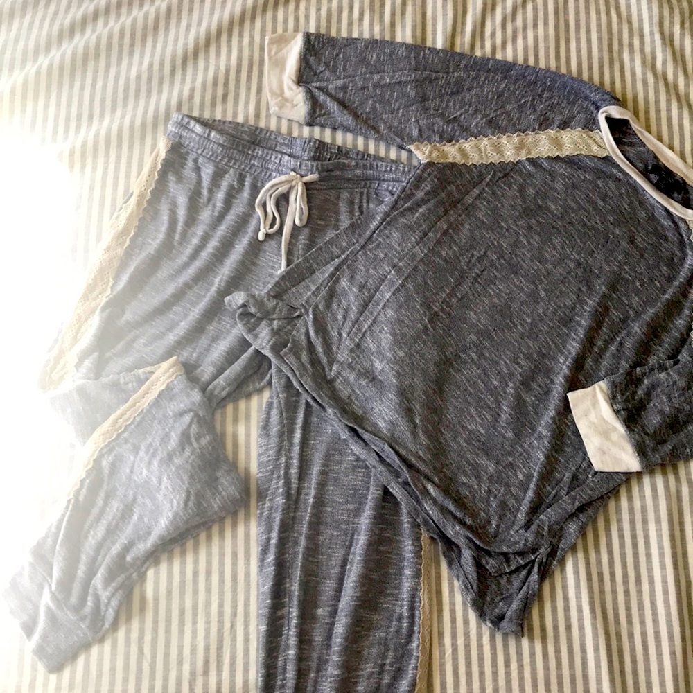 Vera Wang Lounge/Sleepwear Set